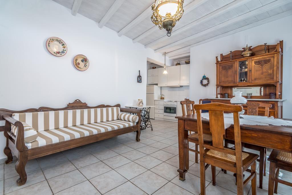 The Millers House Apartment Adamantas  Bagian luar foto